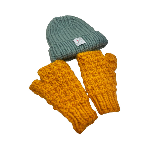 Handmade mitens by SzubiCrafts